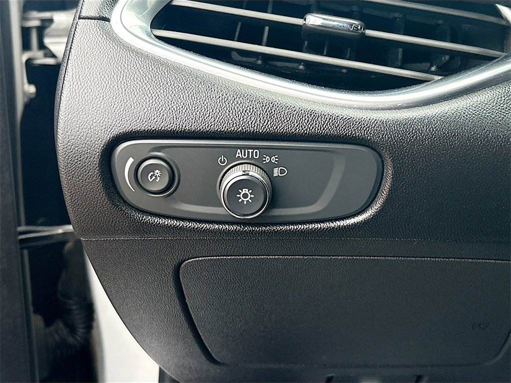 Used 2020 Chevrolet Malibu LT image 10