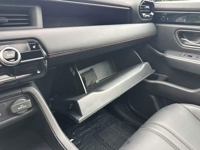 Used 2025 Honda Pilot TrailSport image 19