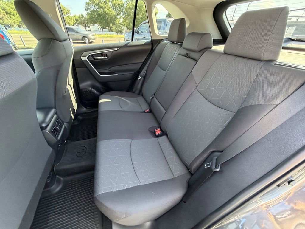 Used 2024 Toyota RAV4 XLE w/ Convenience Package FWD image 17