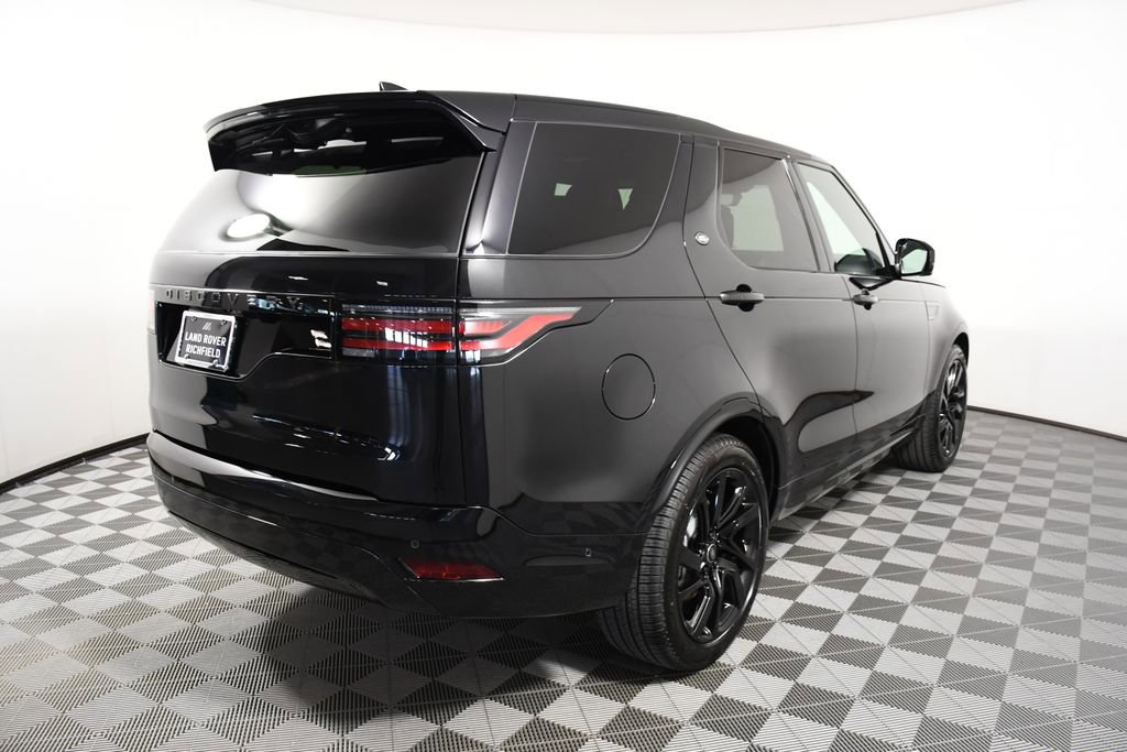 Certified 2025 Land Rover Discovery Dynamic SE image 6