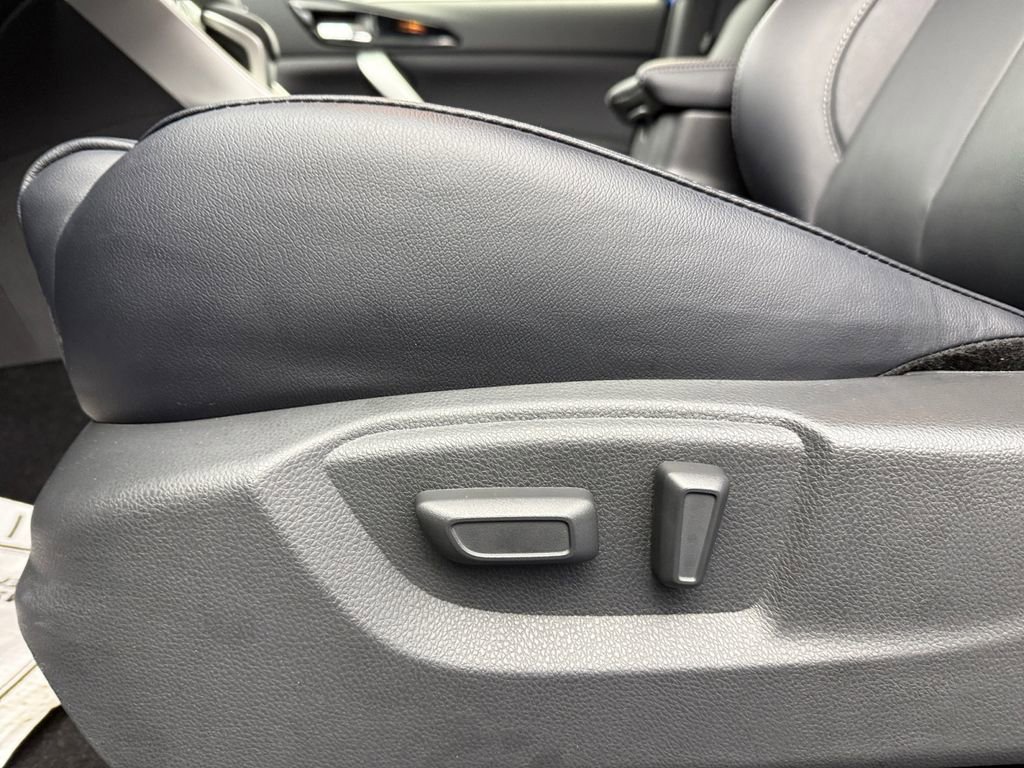 New 2026 Mitsubishi Eclipse Cross SEL image 13