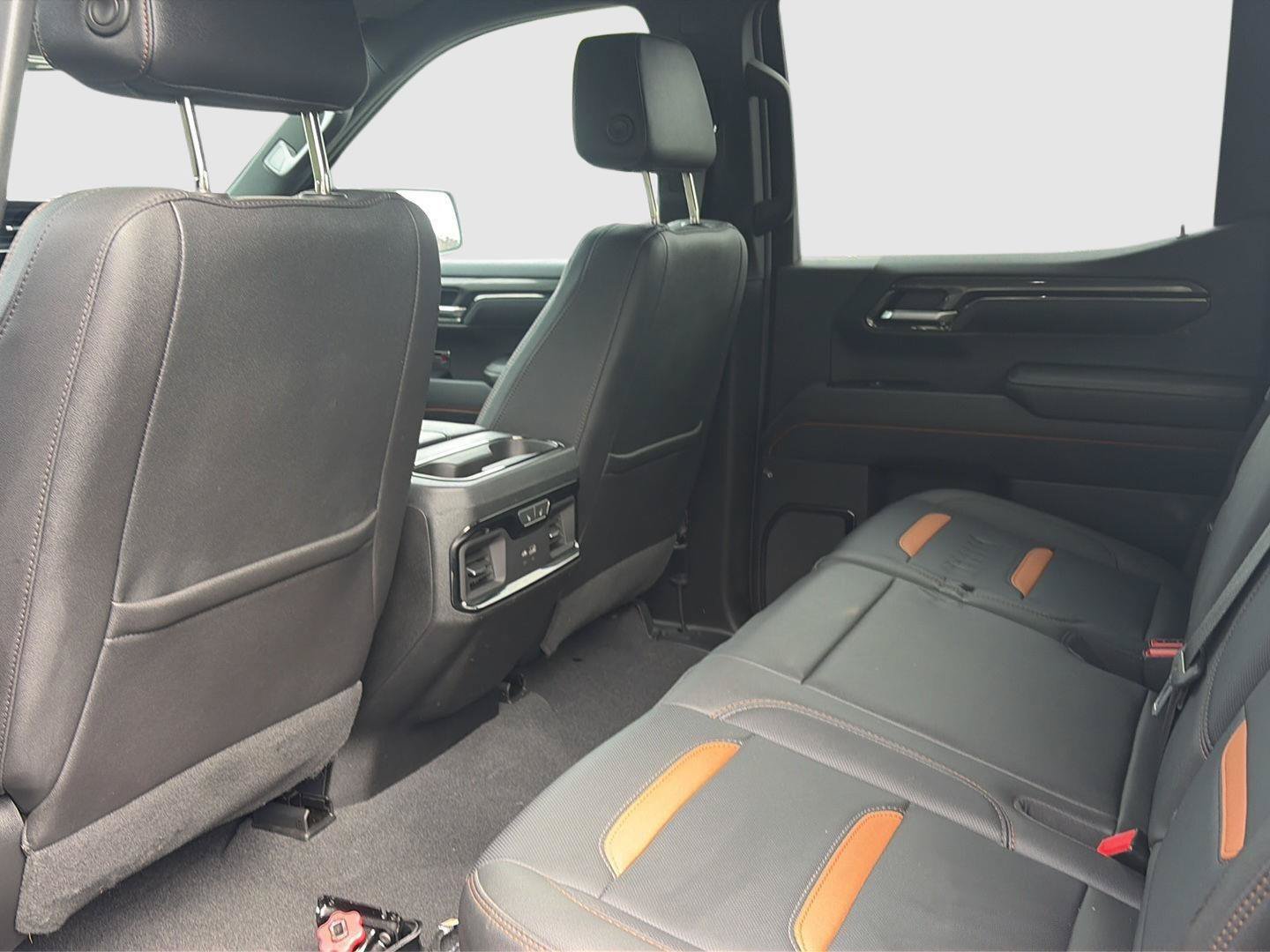 Used 2023 GMC Sierra 1500 AT4 w/ AT4 Premium Package AWD/4WD image 31