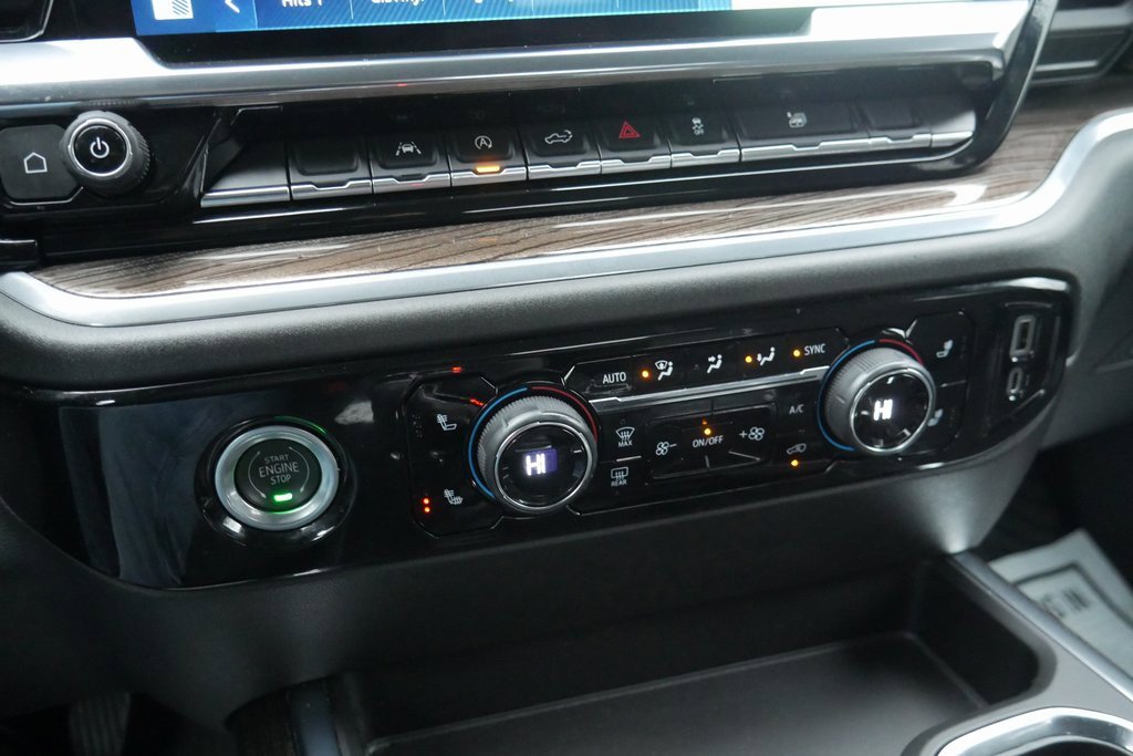 Used 2022 Chevrolet Silverado 1500 RST w/ LPO, Dark Essentials Package image 19