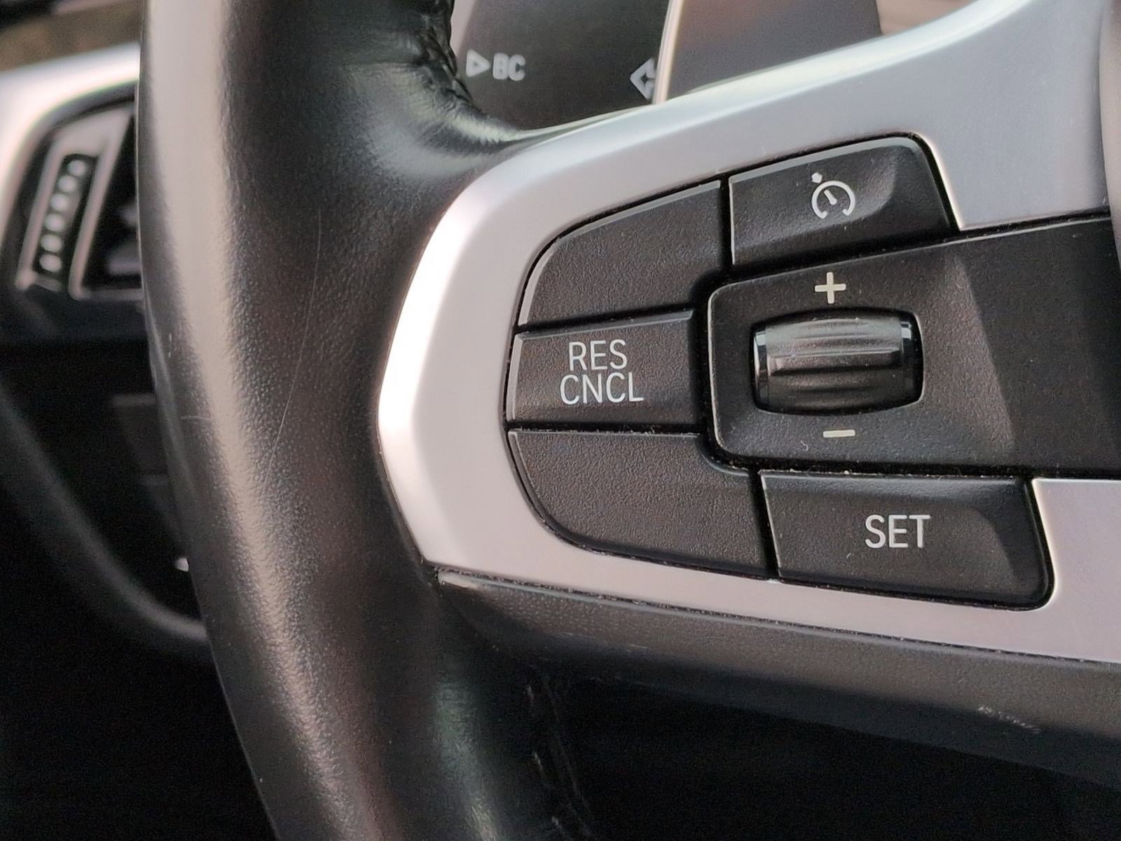 Used 2019 BMW 540i w/ M Sport Package image 19