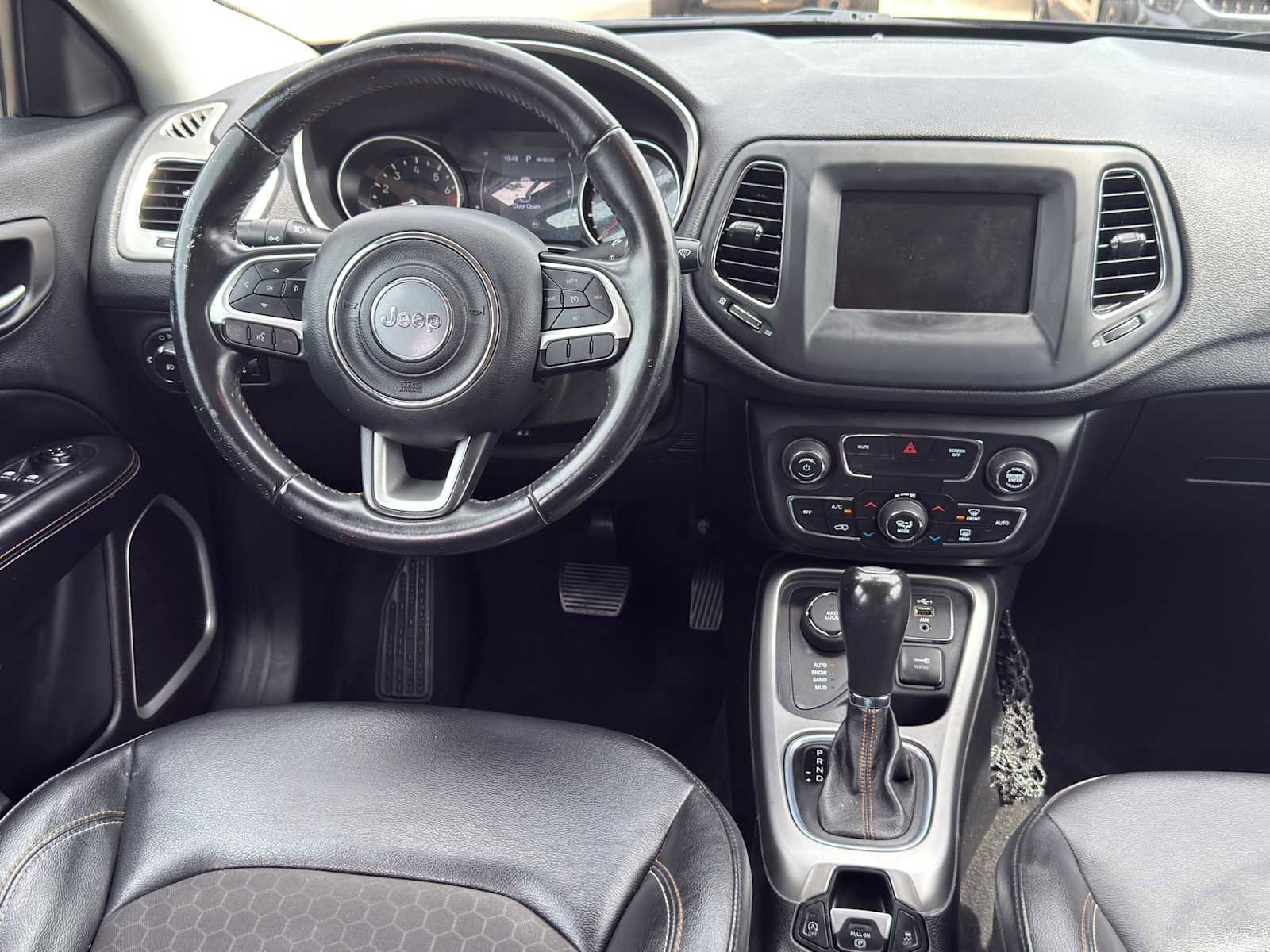 Used 2019 Jeep Compass Latitude AWD/4WD image 26