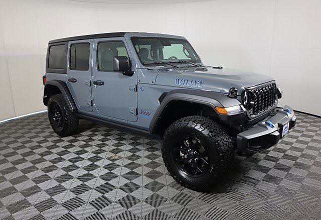 Used 2024 Jeep Wrangler Willys image 2
