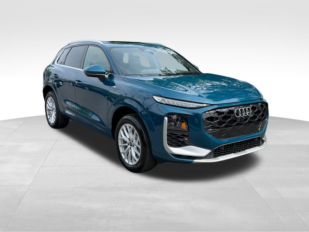 New 2026 Audi Q3 quattro 2.0T AWD/4WD image 3