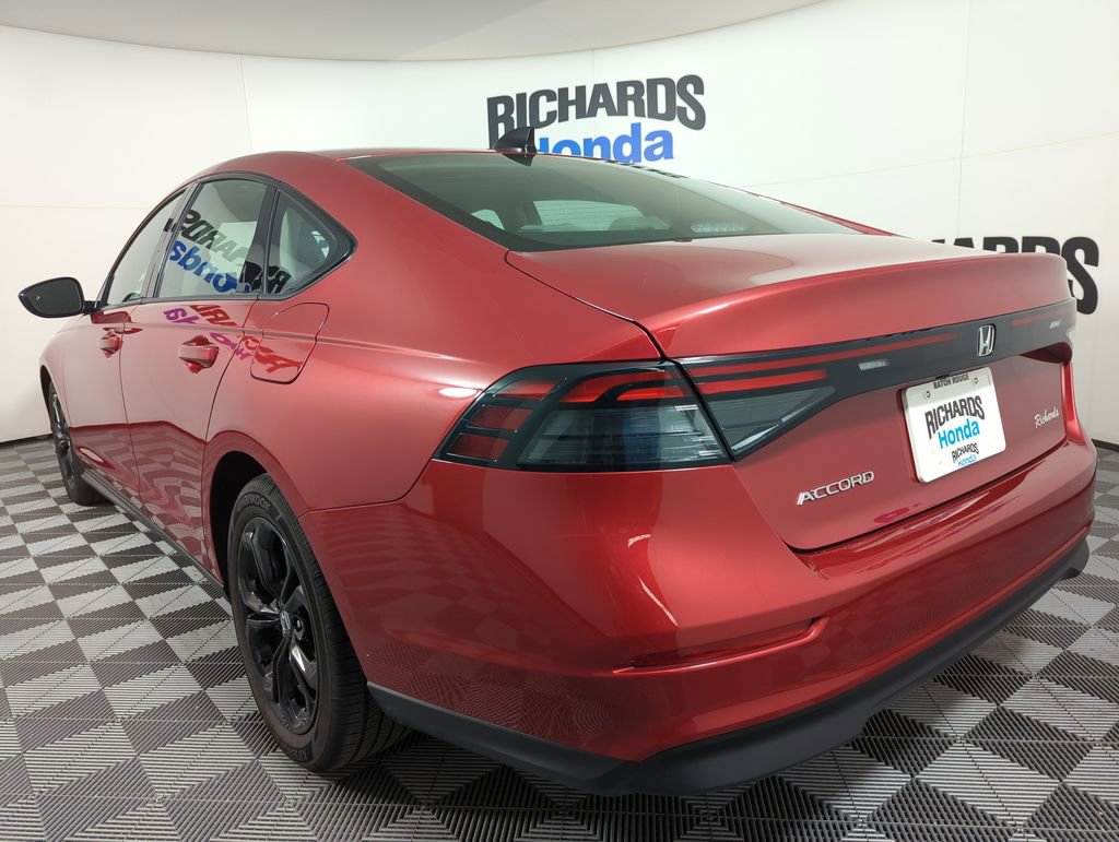 Certified 2025 Honda Accord SE image 2