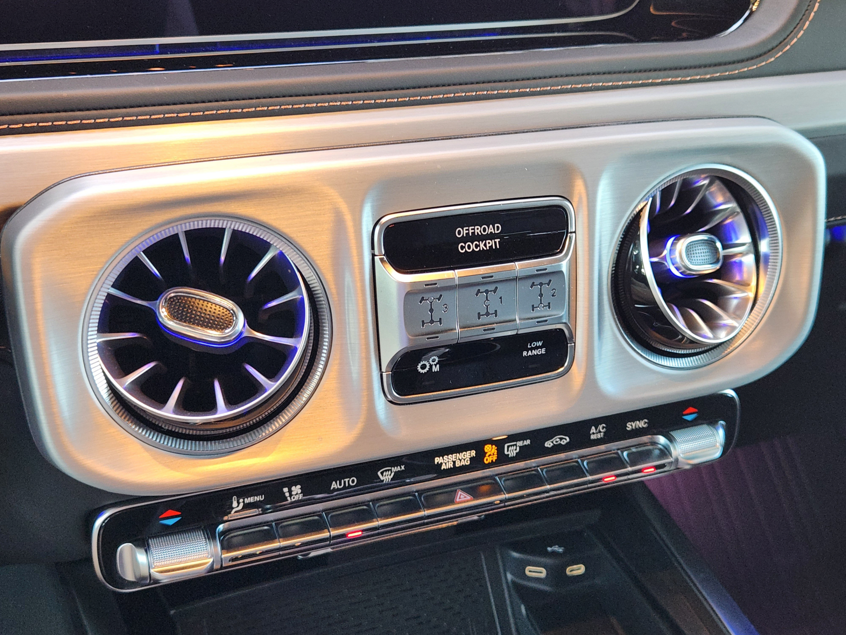 Certified 2025 Mercedes-Benz G 63 AMG 4MATIC image 16
