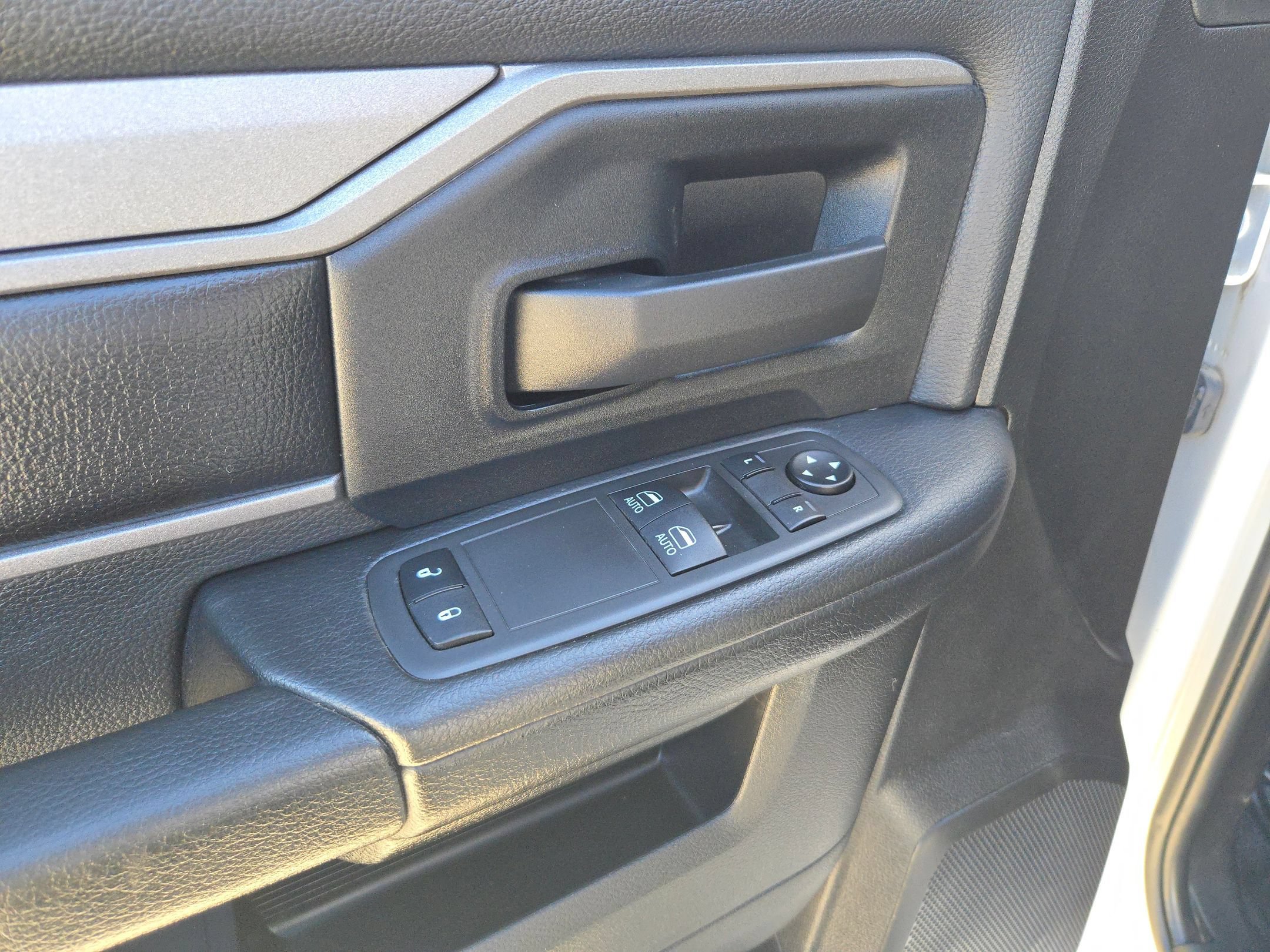 Used 2022 RAM 3500 Tradesman AWD/4WD image 12