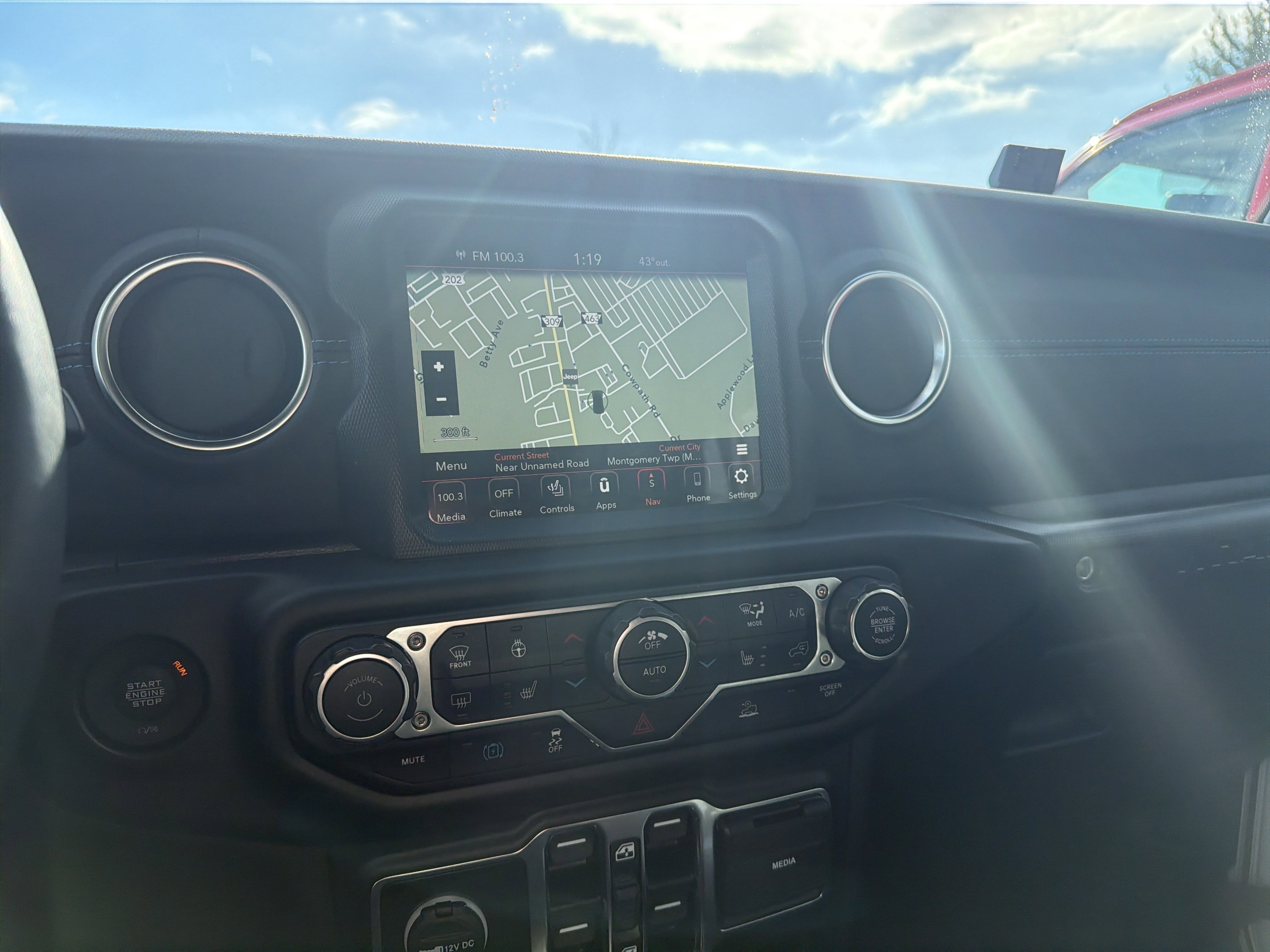 Certified 2023 Jeep Wrangler Unlimited Rubicon 4xe w/ Steel Bumper Group AWD/4WD image 27