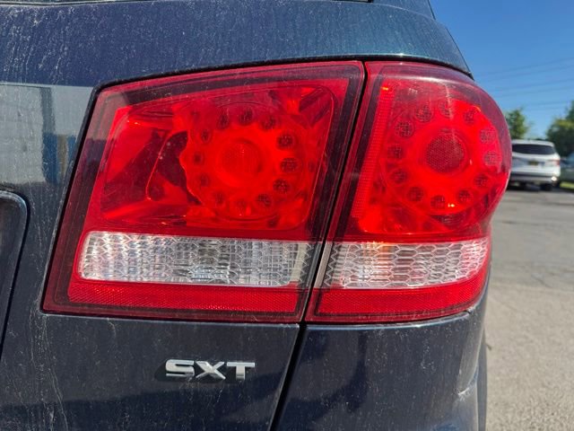Used 2013 Dodge Journey SXT FWD image 10