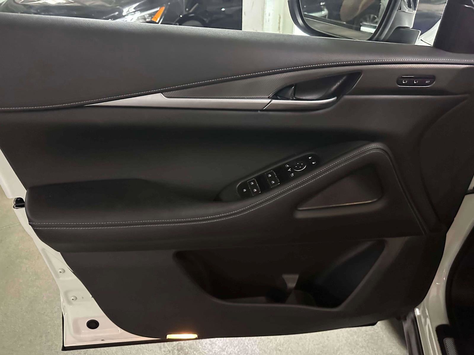 Used 2024 INFINITI QX60 Luxe image 16