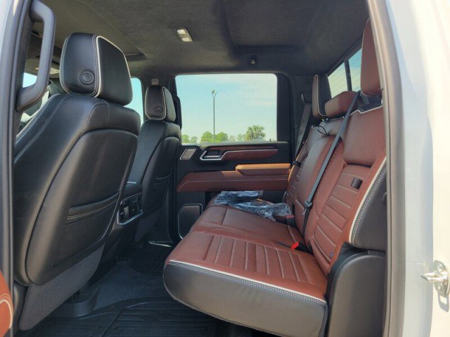 Used 2025 GMC Sierra 2500 Denali Ultimate image 30