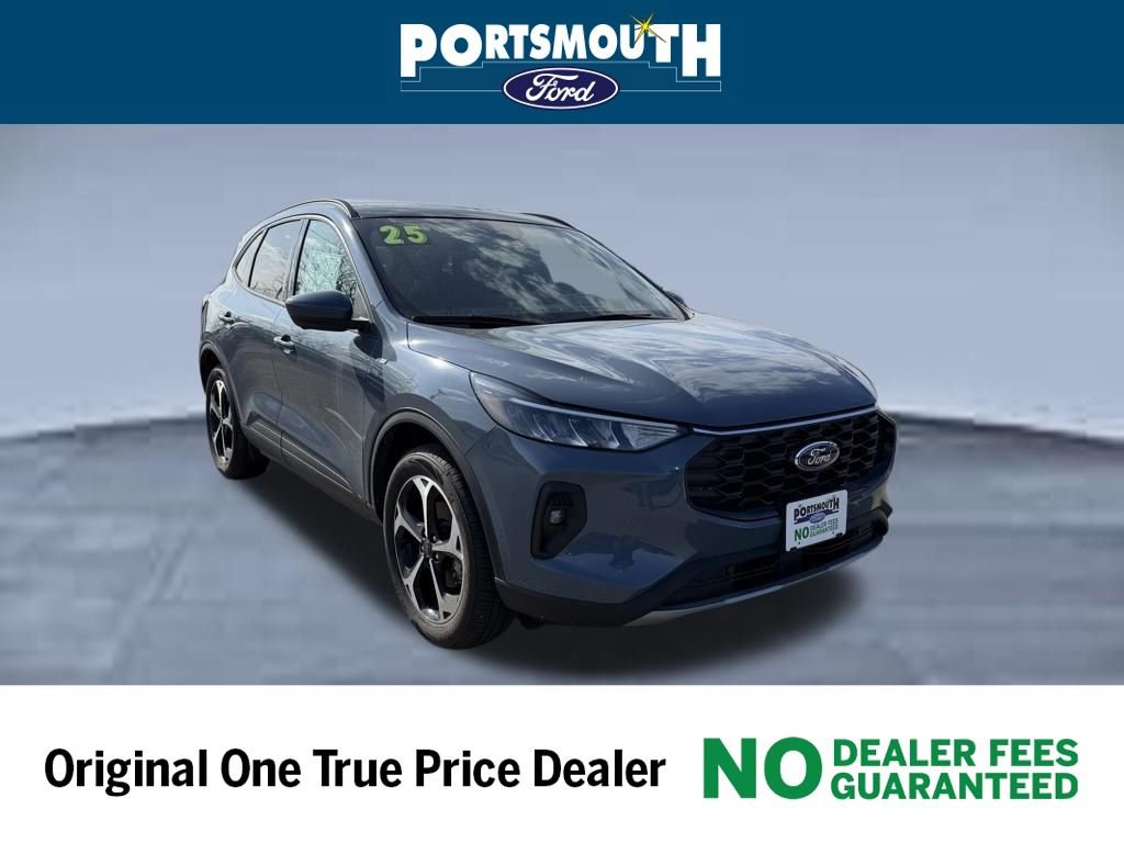 Used 2025 Ford Escape ST-Line Select w/ Tech Pack #2 image 1