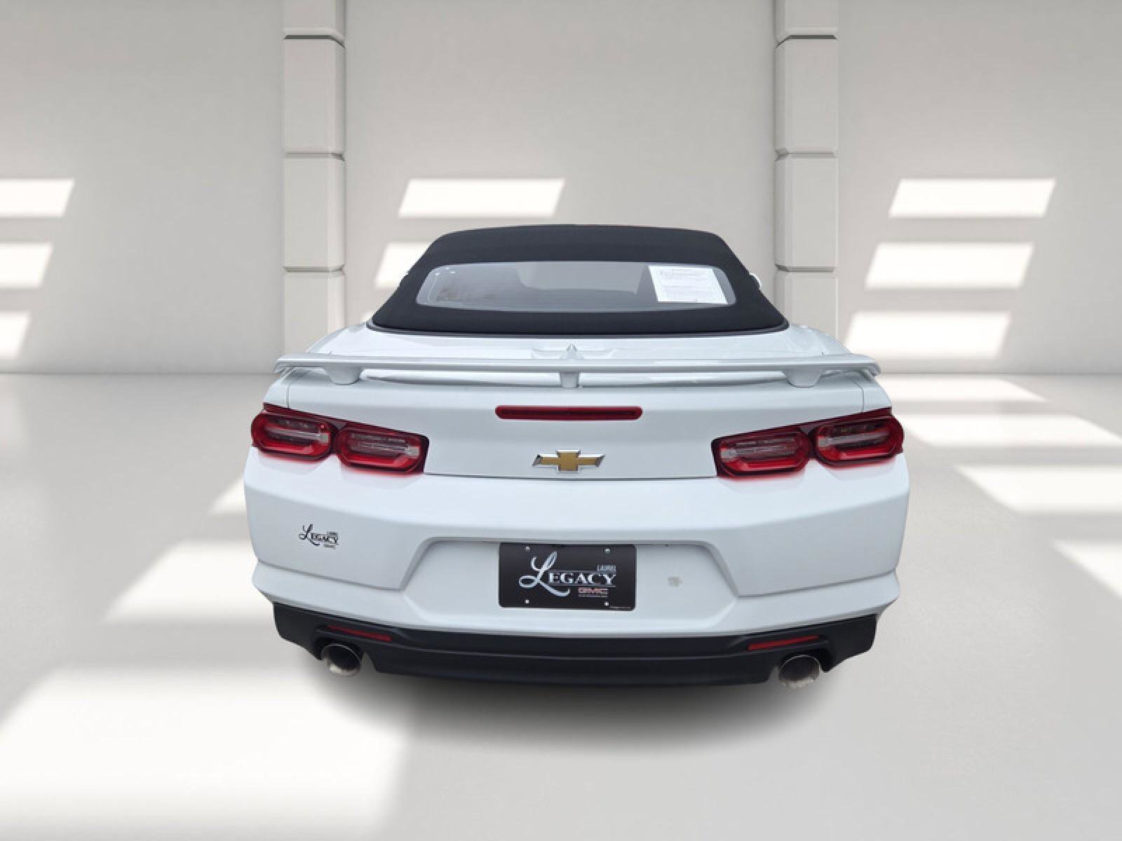 Used 2024 Chevrolet Camaro LT w/ Technology Package image 6