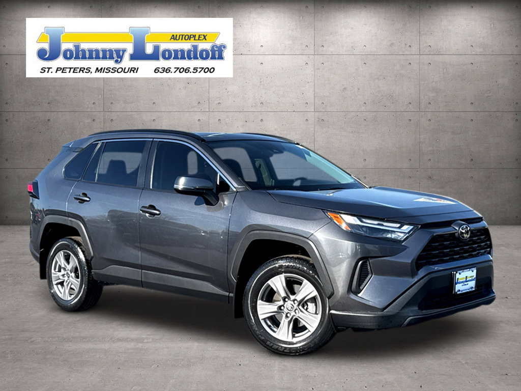 Used 2024 Toyota RAV4 XLE w/ Convenience Package FWD image 1
