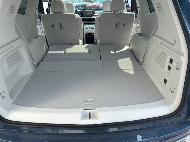 New 2026 Buick Enclave Avenir w/ LPO, Floor Liner Package image 37
