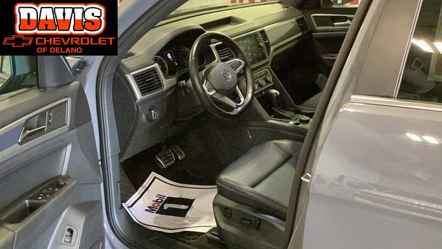 Used 2020 Volkswagen Atlas Cross Sport SE w/ Panoramic Sunroof Package AWD/4WD image 12