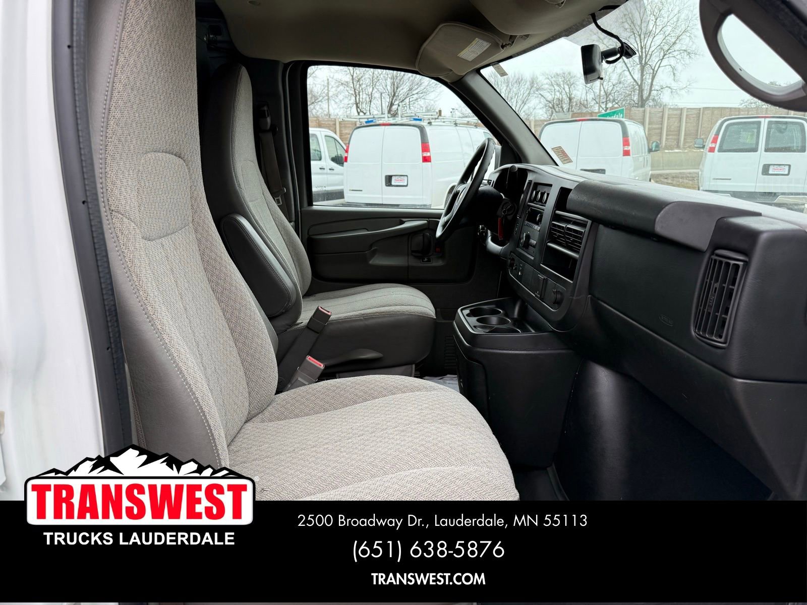 Used 2015 Chevrolet Express 2500 image 7