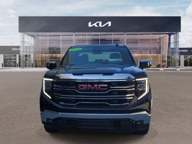 Used 2025 GMC Sierra 1500 SLT AWD/4WD image 2