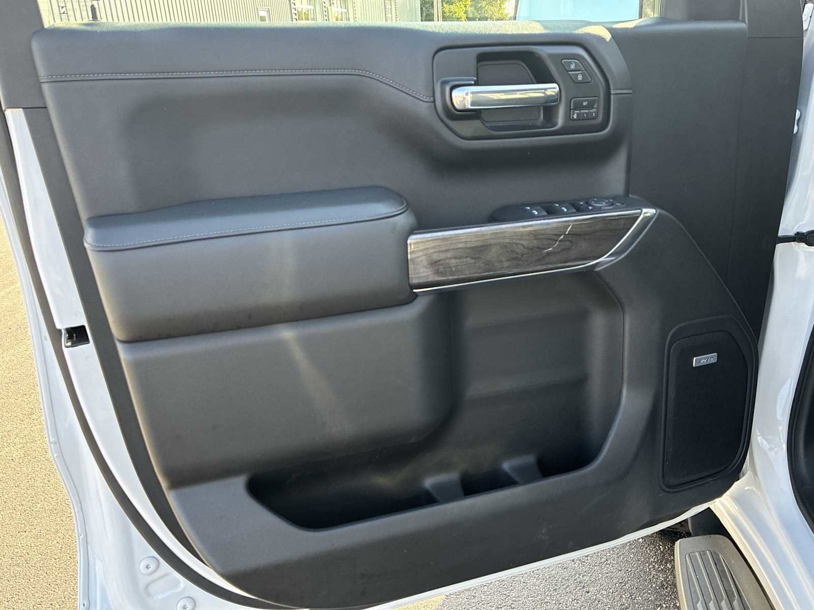 Certified 2020 Chevrolet Silverado 1500 LTZ w/ LTZ Premium Package image 23