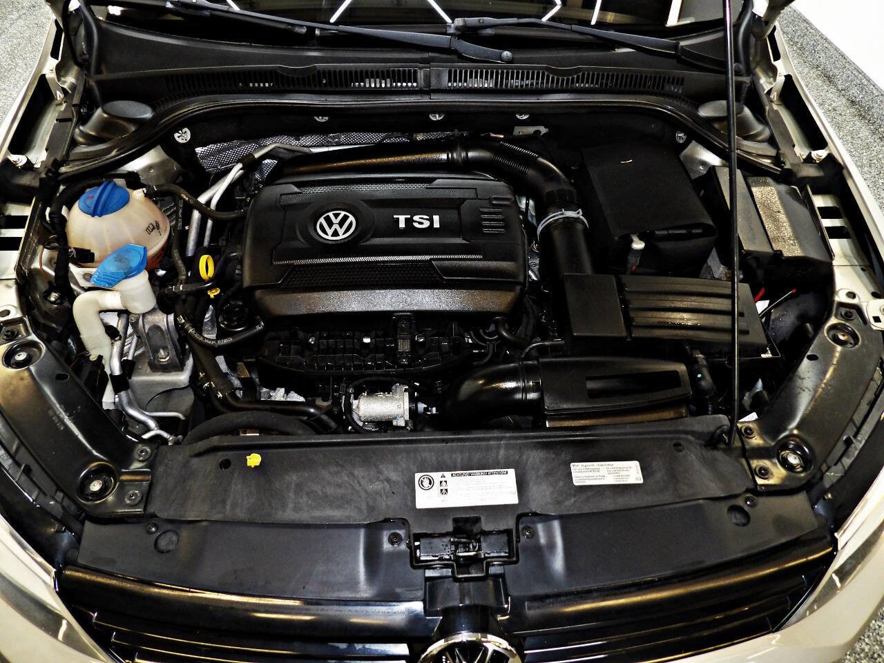 Used 2014 Volkswagen Jetta SE FWD image 21