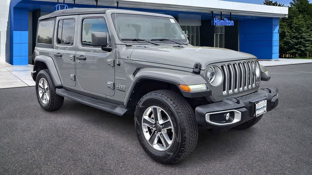 Used 2022 Jeep Wrangler Unlimited Sahara w/ LED Lighting Group AWD/4WD image 2