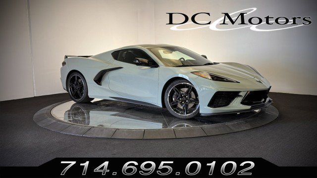 Used 2024 Chevrolet Corvette Stingray Premium Cpe w/ Z51 Performance Package RWD image 1