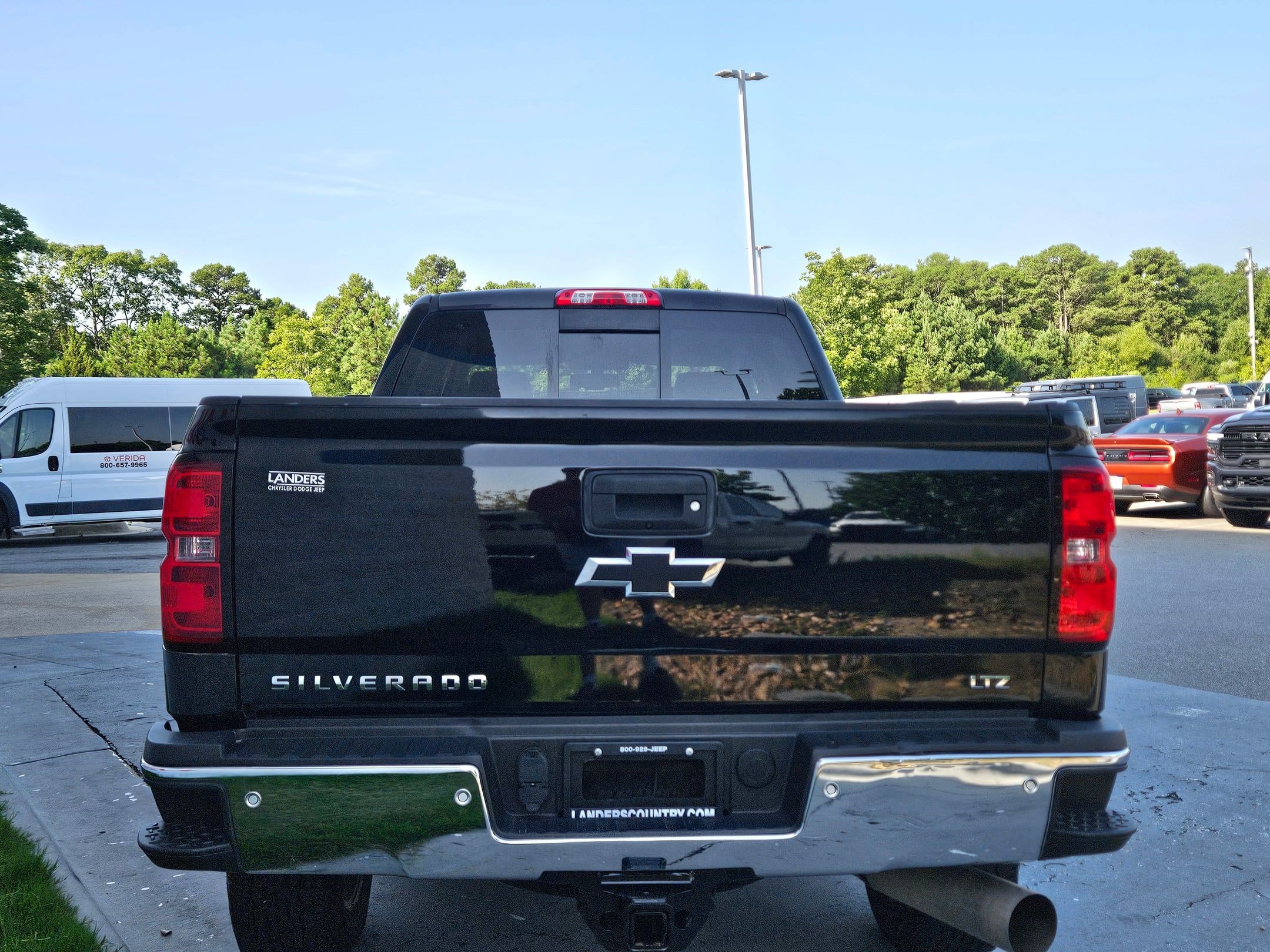 Used 2019 Chevrolet Silverado 2500 LTZ w/ Duramax Plus Package AWD/4WD image 6