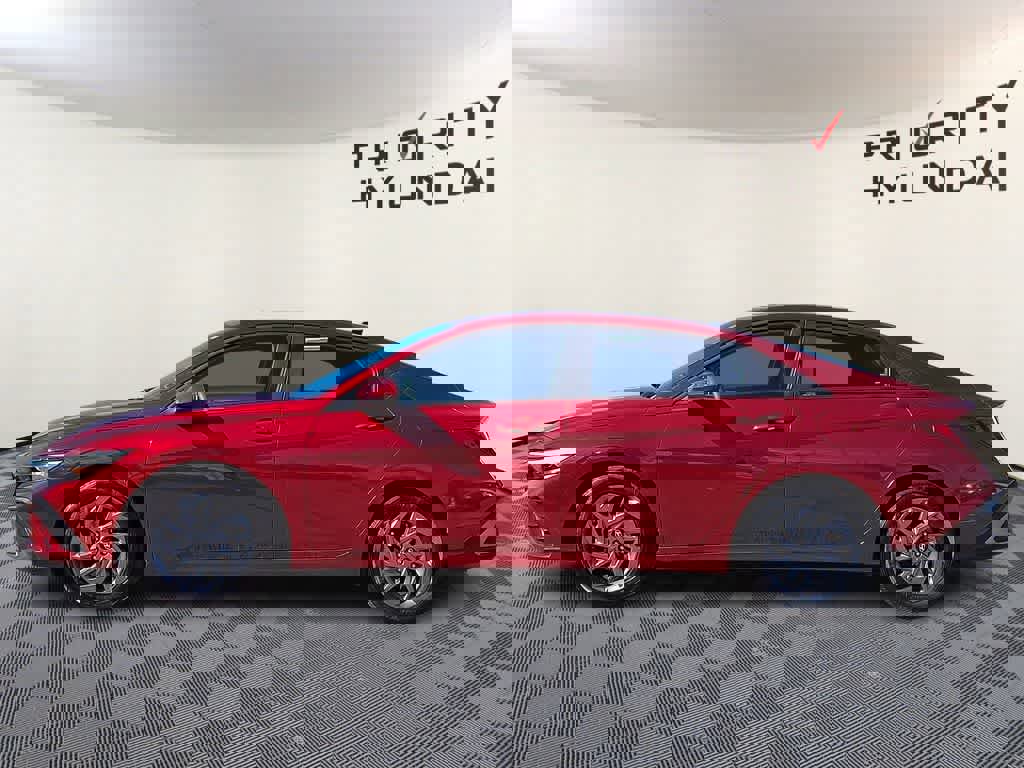 Used 2024 Hyundai Elantra SEL image 7