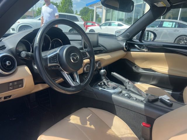 Used 2017 MAZDA MX-5 Miata RF Grand Touring image 11