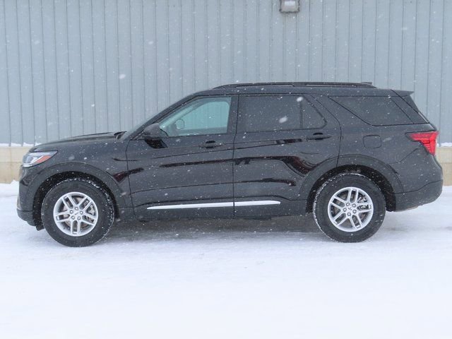 Used 2025 Ford Explorer Active image 9