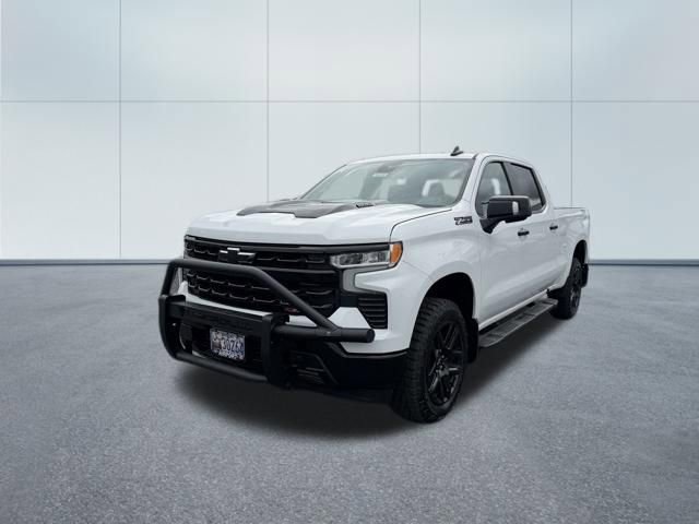 Used 2024 Chevrolet Silverado 1500 LT Trail Boss w/ LT Trail Boss Premium Package AWD/4WD image 1