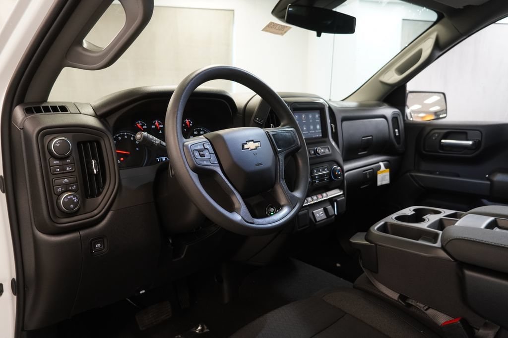 New 2026 Chevrolet Silverado 1500 Custom w/ Turbomax Blackout Package AWD/4WD image 5