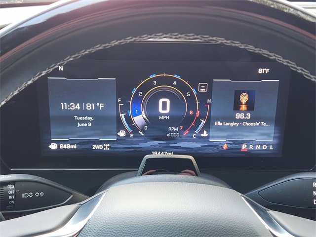 Used 2025 Chevrolet Traverse Z71 w/ Enhanced Driving Package AWD/4WD image 4