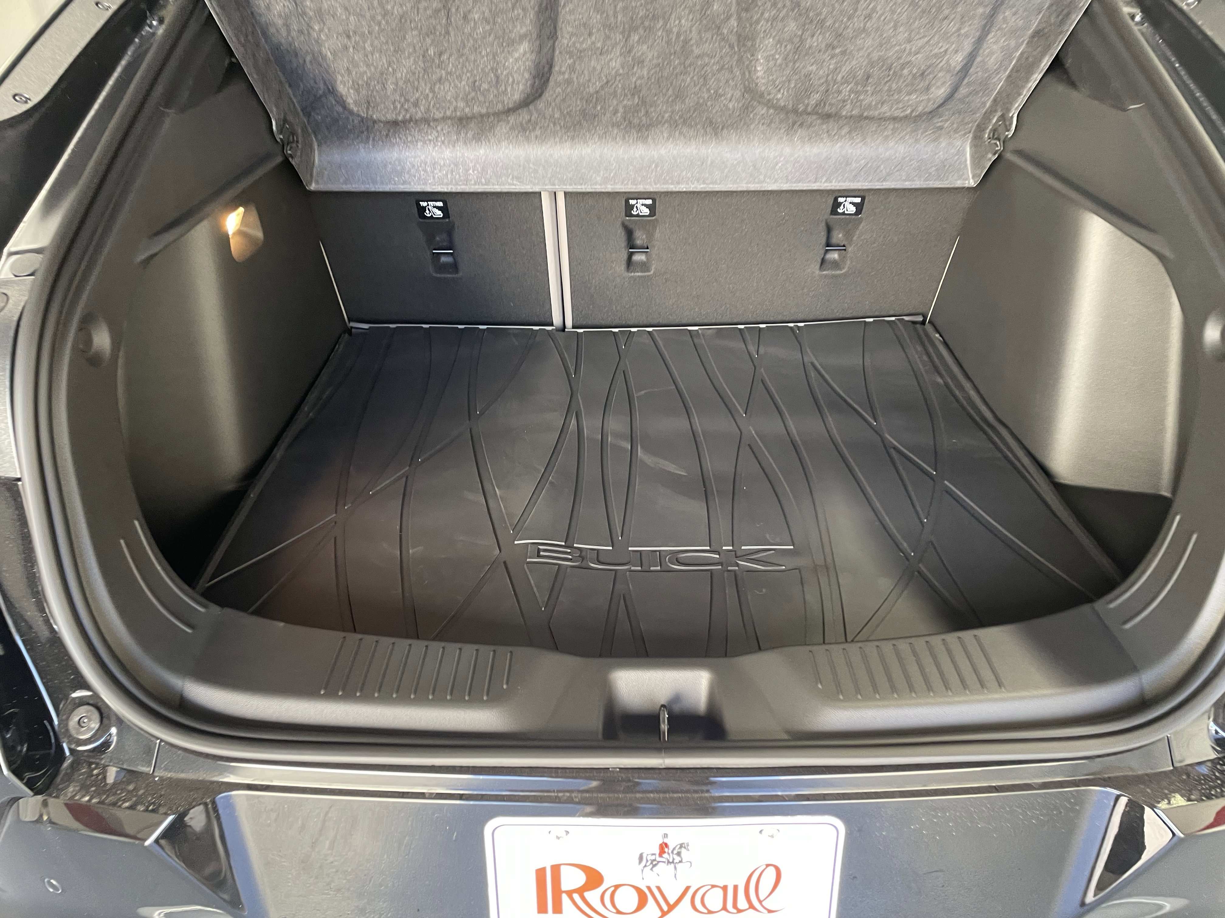 New 2026 Buick Envista Avenir image 9