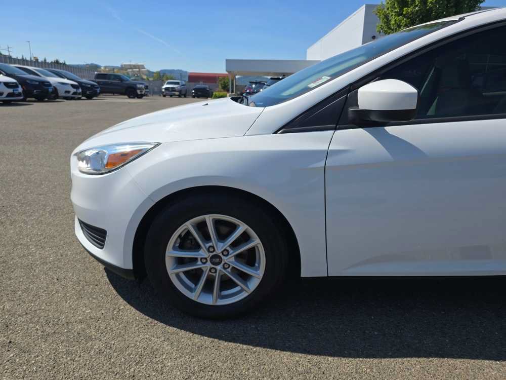 Used 2018 Ford Focus SE FWD image 18