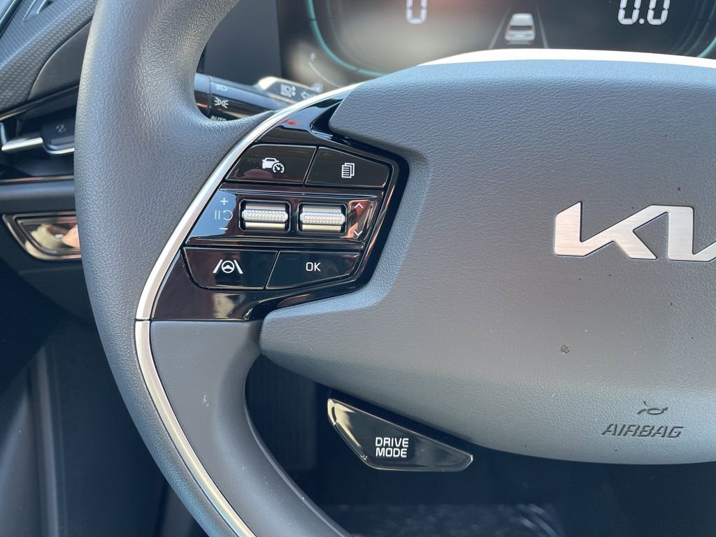 New 2026 Kia Niro LX FWD image 23