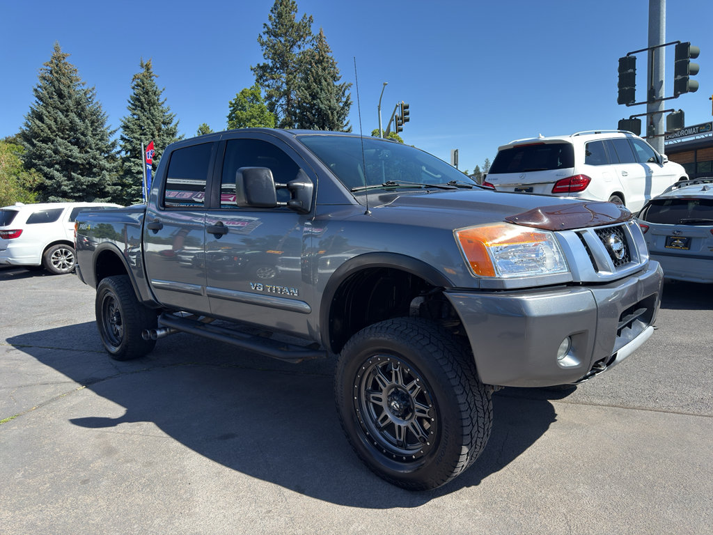 Used 2015 Nissan Titan PRO-4X w/ Pro-4x Luxury Package AWD/4WD image 8