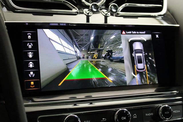 Used 2023 Bentley Bentayga Extended Wheelbase image 30