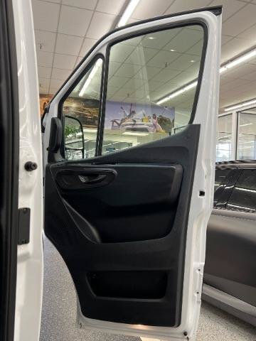 Used 2026 Mercedes-Benz Sprinter 2500 image 28