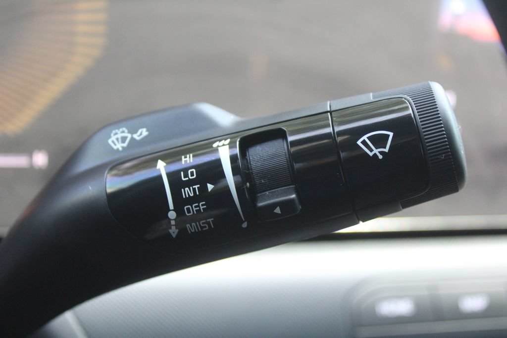Certified 2025 Kia K4 FWD image 31