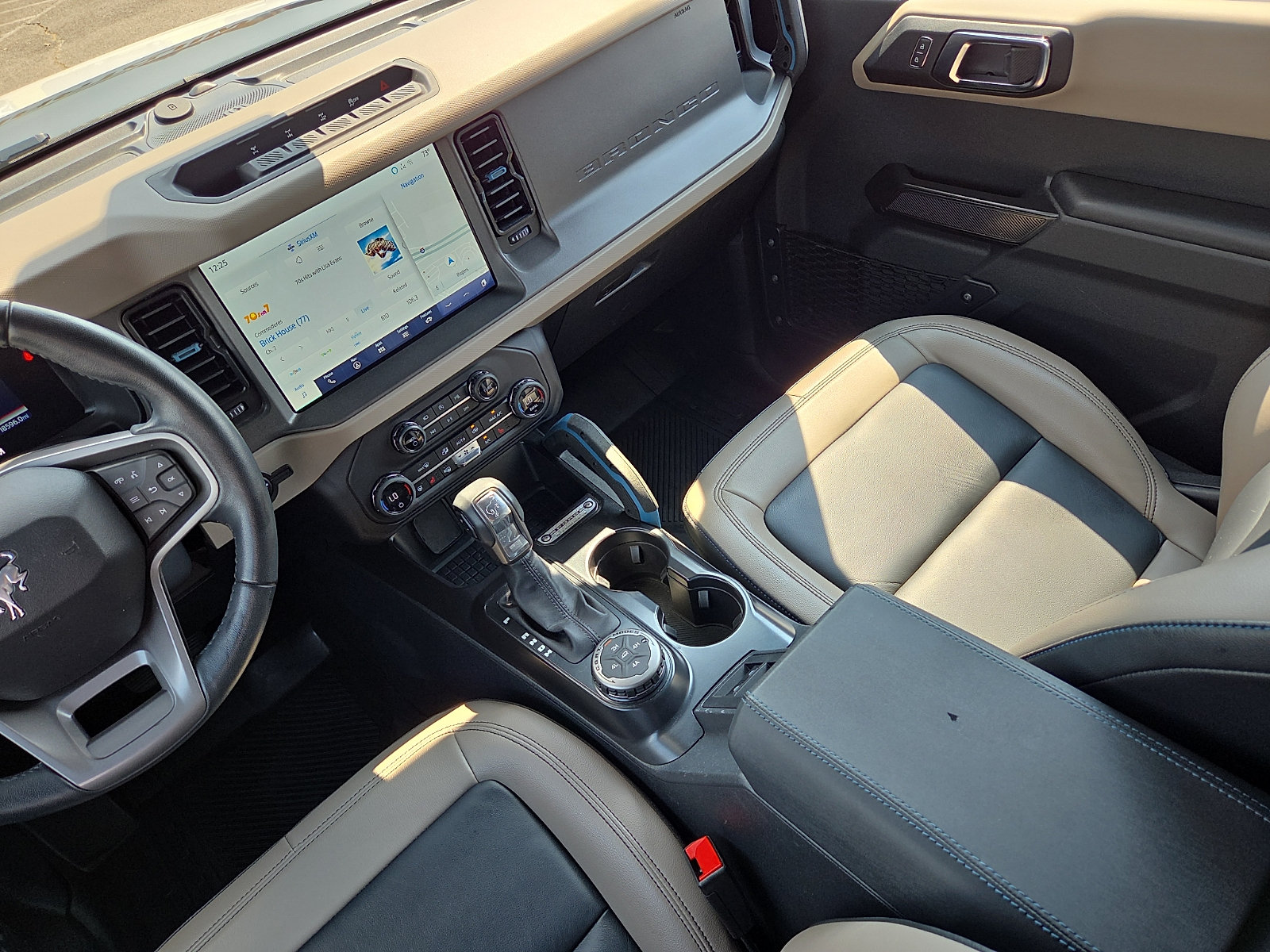 Used 2024 Ford Bronco Wildtrak AWD/4WD image 12