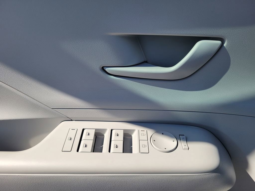 New 2026 Hyundai Kona SEL Sport AWD/4WD image 14