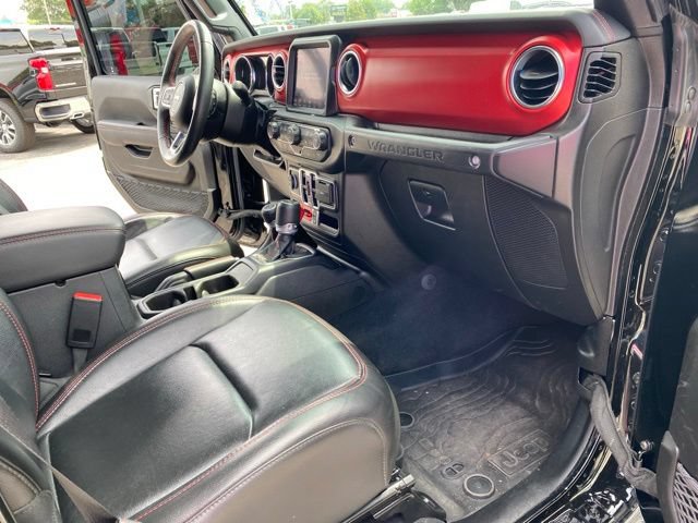 Used 2023 Jeep Wrangler Unlimited Rubicon w/ Cold Weather Group AWD/4WD image 42