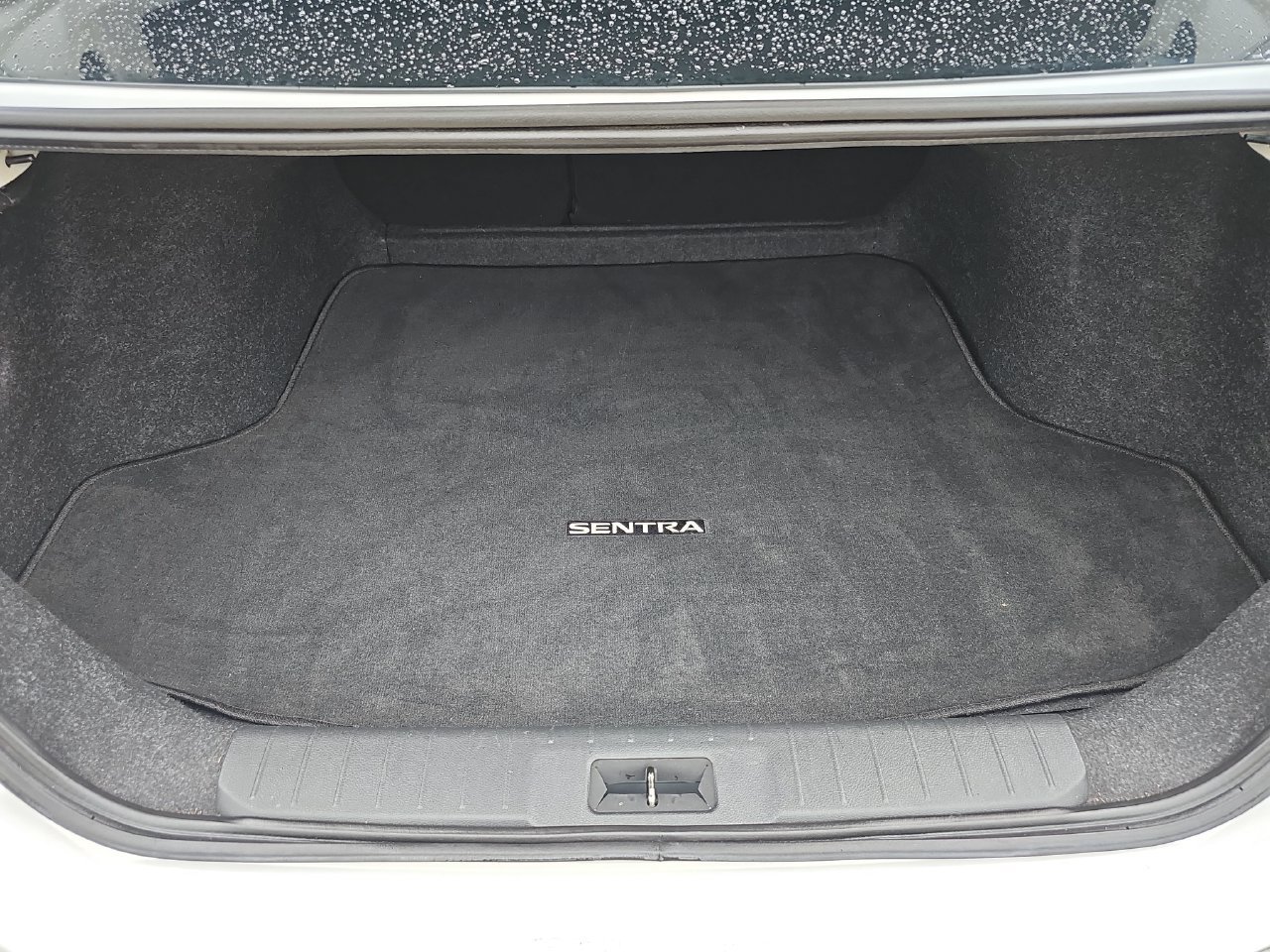 Used 2021 Nissan Sentra SV FWD image 16