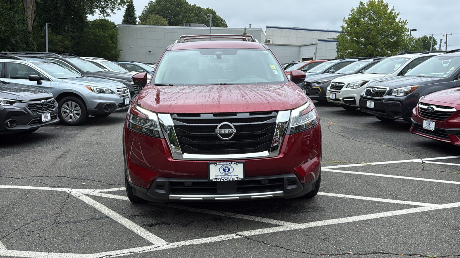 Used 2024 Nissan Pathfinder SL AWD/4WD image 4