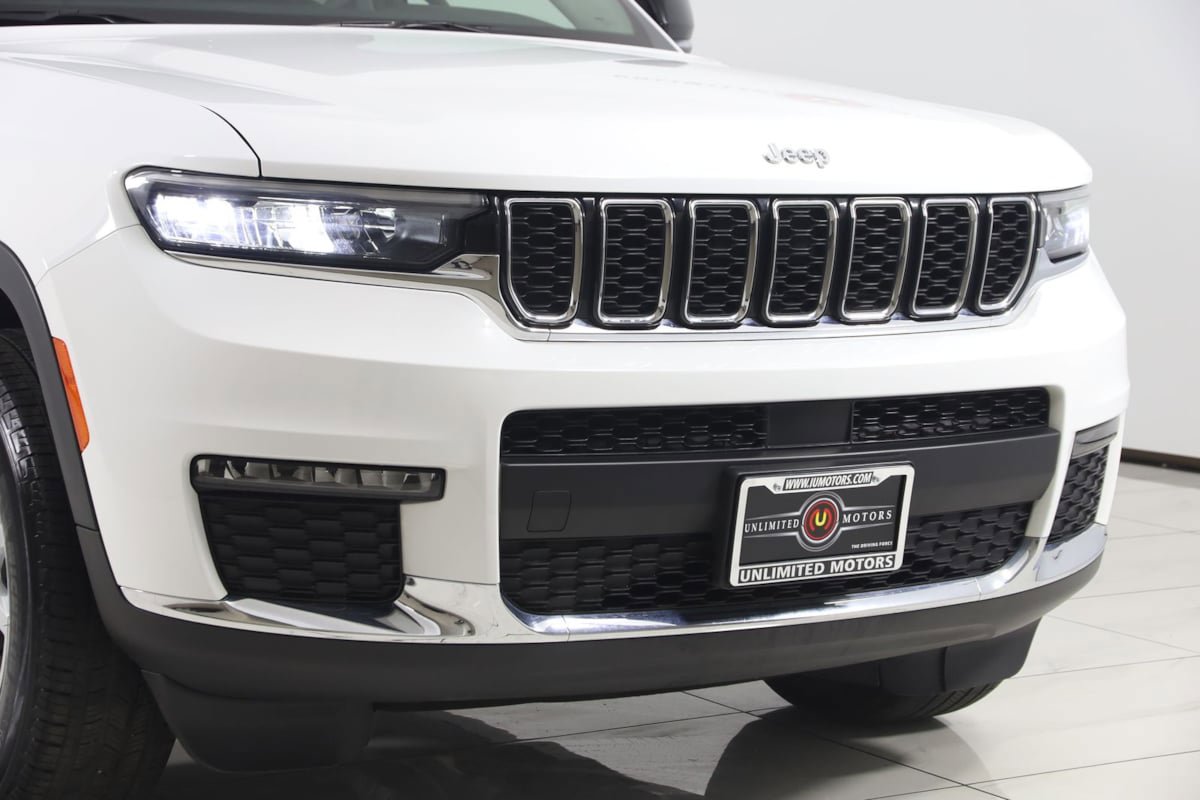 Used 2023 Jeep Grand Cherokee L Limited AWD/4WD image 41