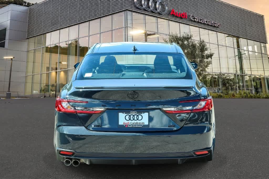 Used 2026 Toyota Camry SE FWD image 5
